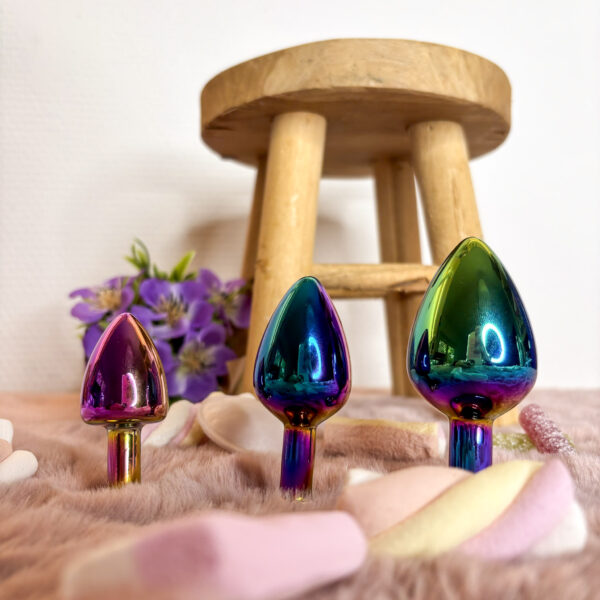 Plug iridescent