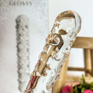 Glossy 6
